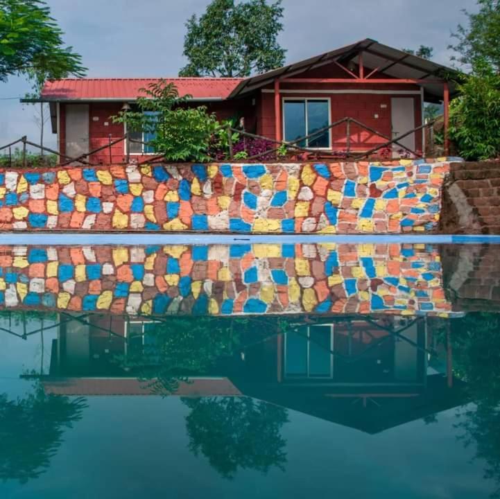 Mysticstays Resort Wai Екстериор снимка